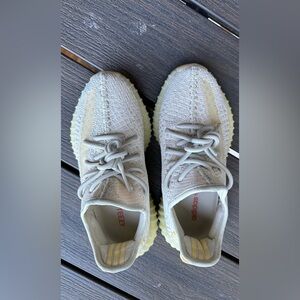 Adidas Yeezy 350 V2 light